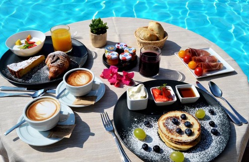 Santa Margherita di Pula Hotel | Hotel Costa dei Fiori