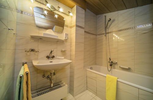 Ravaisch Hotel | Hotel Cresta