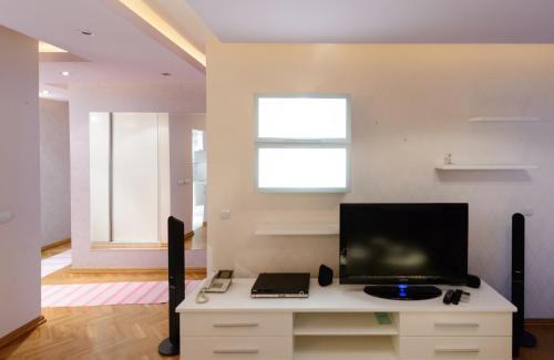 Kraljevo Apartamento | Hotel Crystal - Depandans