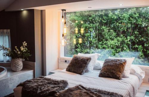 Santillana del Mar Hotel | Hotel Cuevas - Adults Only