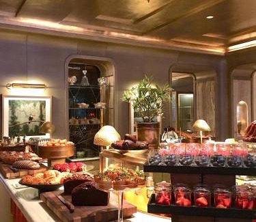 Madeleine Hotel | Hotel de Crillon