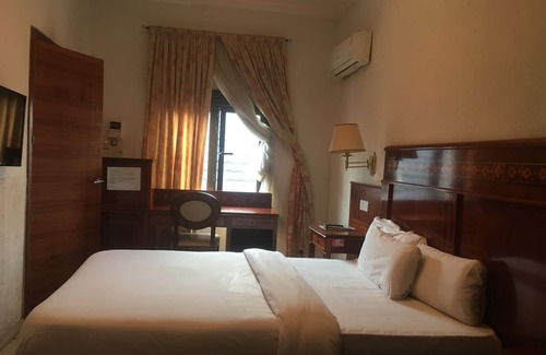 Ogombo Hotel | Hotel De Kajola