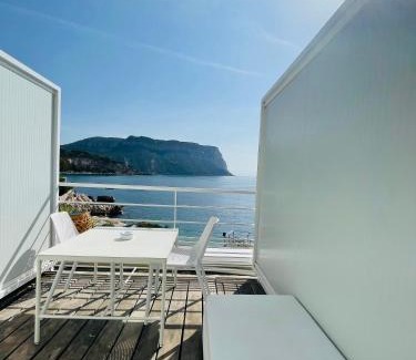 Cassis Hotel | Hotel de La Plage - Mahogany