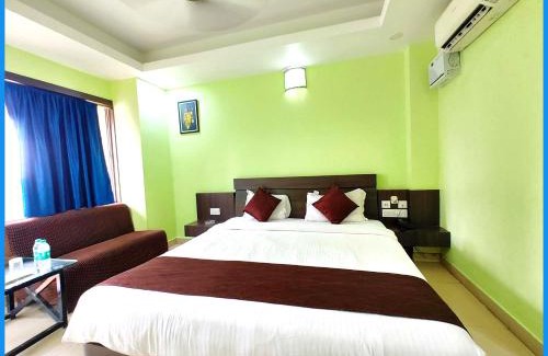 Cuttack Hotel | Hotel Deepganga Inn NEAR SEA BEACH And Jagannath Temple -Lift & Parking facility - Fully Air Conditioning Luxuary Rooms - Best Hotel In Puri