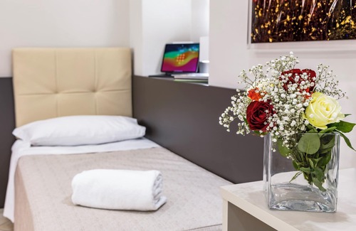 Ponte Seveso Hotel | Hotel Demó