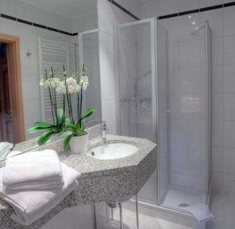Rachtig Casa | Hotel Deutschherrenhof