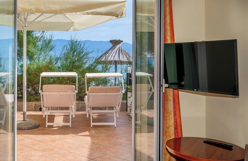 Baska Hotel | Hotel Dobrovit