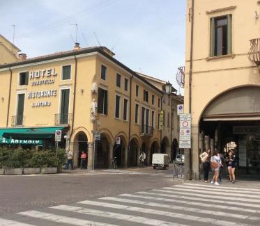 Historic Centre Hotel | Hotel Donatello