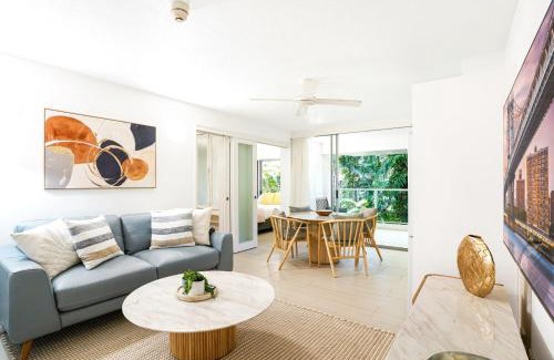Palm Cove Casa | Hotel Drift 4204 Beachfront Accomodation