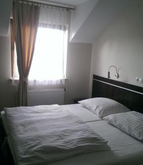 Radom Hotel | Hotel E7