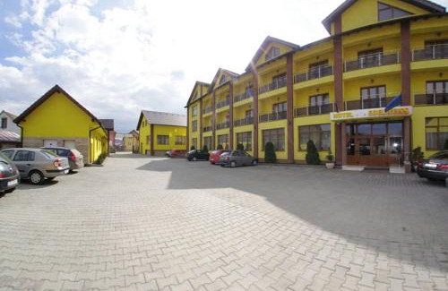 Medias Hotel | Hotel Edelweiss