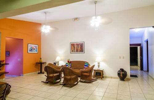 Managua Hotel | Hotel El Almendro