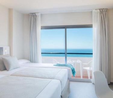 Fuengirola City Centre Hotel | Hotel El Puerto by Pierre Vacances