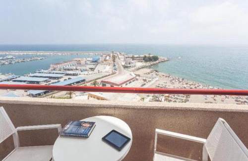 Fuengirola City Centre Hotel | Hotel El Puerto by Pierre Vacances