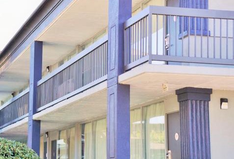 Conroe Hotel | Hotel Elev8