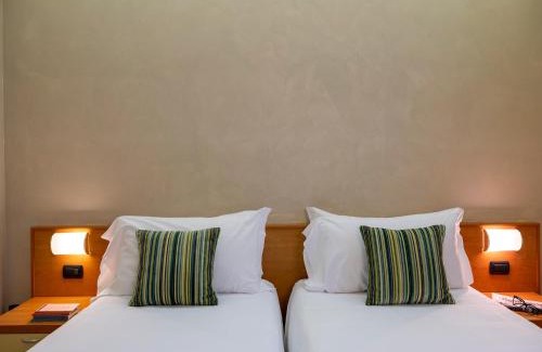 Pero Hotel | Hotel Embassy