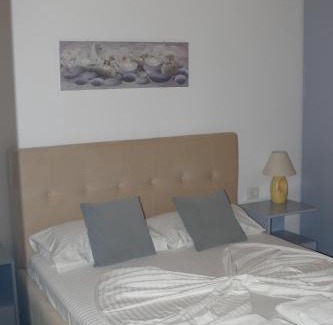 Qazim Pali Apartamento | Hotel Erviliano