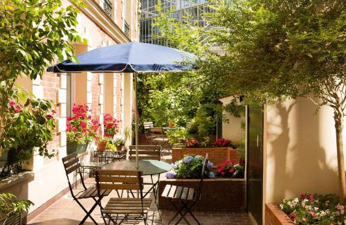 Levallois-Perret Hotel | Hotel Espace Champerret