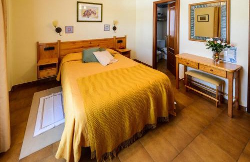 La Virgen de la Vega Hotel | Hotel Esther