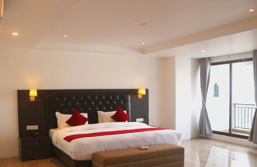 Pokhara Hotel | Hotel Eternity
