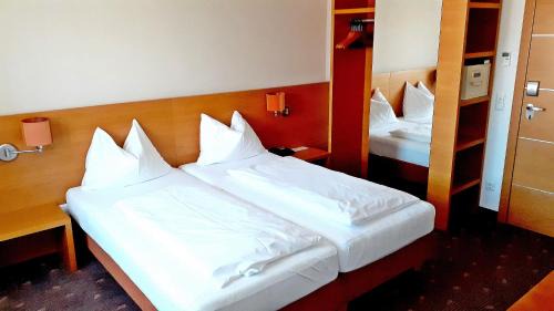 Funfhaus Hotel | Hotel Fabrik Wien