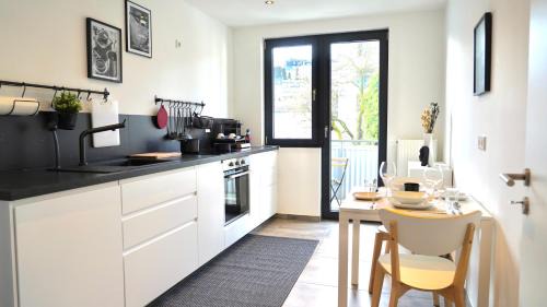 Barmen Apartamento | Hotel Fewotal & Luxury 5 - nähe Messe Düsseldorf & Köln
