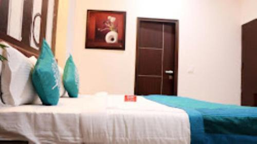 Udyog Vihar Hotel | Hotel Florainn Gurugram