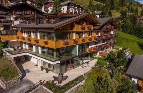 Santa Cristina Val Gardena Hotel | Hotel Garnì Gardena - Appartments