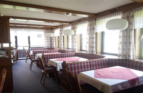Schroecken Hotel | Hotel Garni