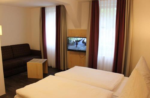 Schauenburg Casa | Hotel-Gasthaus-Kraft