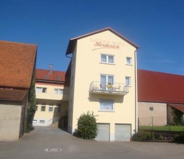 Schluesselfeld Casa | Hotel Gasthof Herderich
