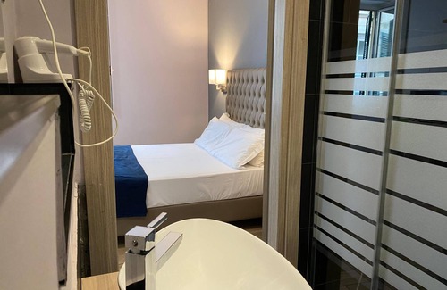 Genoa Historical Centre Hotel | Hotel Genziana