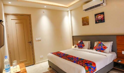 Sector 70 Casa | Hotel Global Corporate Noida