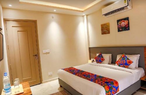 Sector 70 Casa | Hotel Global Corporate Noida