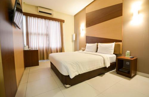South West Hotel | Hotel Grand Luxury Villa Near IGI Airport