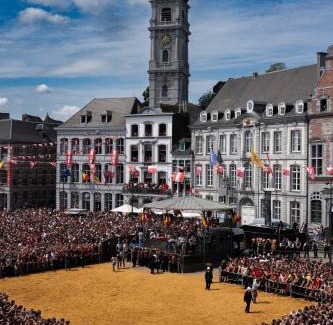Mons Hotel | Hotel Grand Place