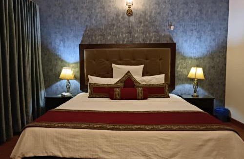 Gulberg Casa | Hotel Gulberg Grand