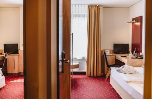 Hochkreuz Hotel | Hotel Gustav-Stresemann-Institut