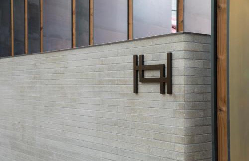 Cheonho-dong Hotel | HOTEL H