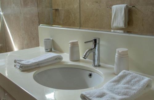 Salas Hotel | Hotel & Hacienda La Caravedo