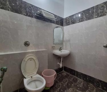 Atrauli Apartamento | HOTEL HAPPY INN