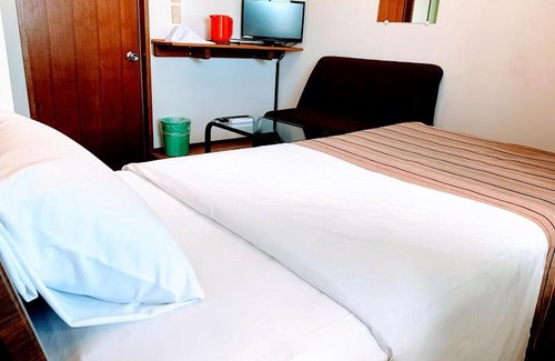Tairagawa Cama Y Desayuno | Hotel Harbor