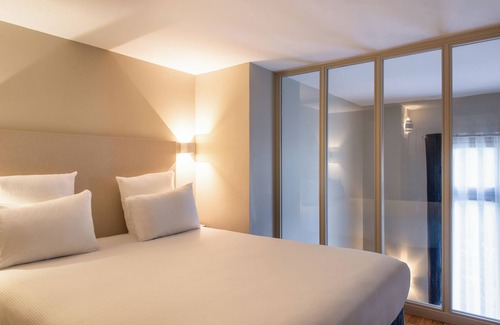 Champs-Elysees Hotel | Hotel Helzear Etoile