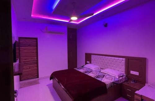 Bulandshahr Cama Y Desayuno | Hotel Highway inn