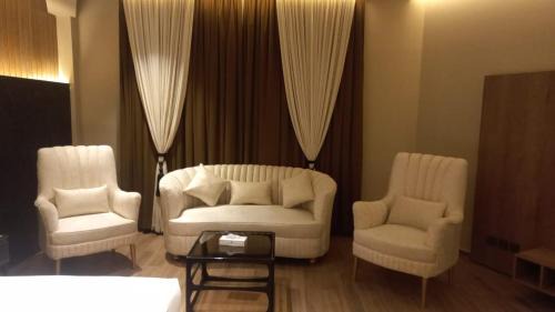 F-7 Sector Hotel | Hotel Hillview Islamabad