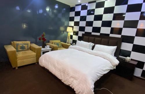 Lahore Hotel | Hotel Holiday