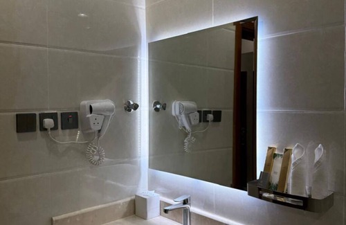 As Salam Hotel | Hotel in lovely Madinah with AC, fitness room, WiFi