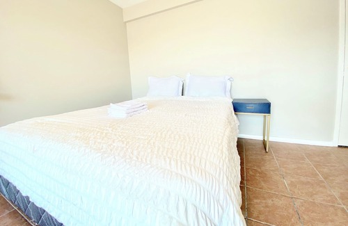 Lawrence Apartamento | Hotel Indy Balcony Room