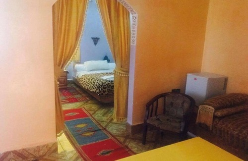 Tata Hotel | Hotel / Inn ........