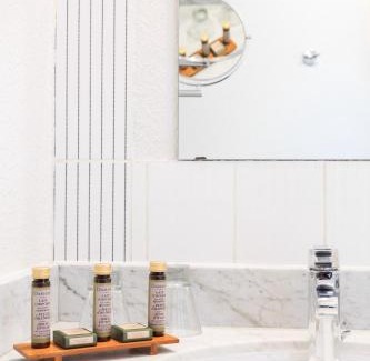 Matabiau Hotel | Hôtel Innes by HappyCulture